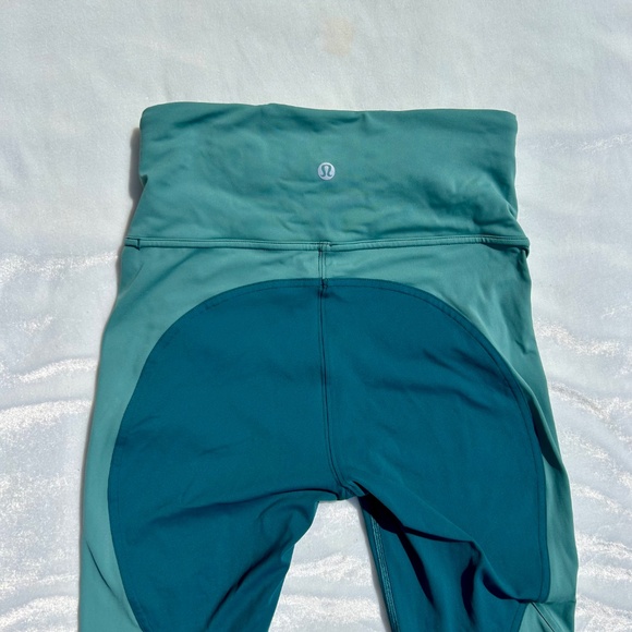 NEW lululemon Wake & Train Tight 28" - Picture 7 of 10